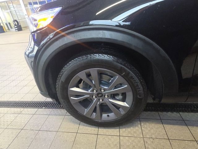 Certified 2023 Ford Explorer XLT w/ Equipment Group 202A image 17