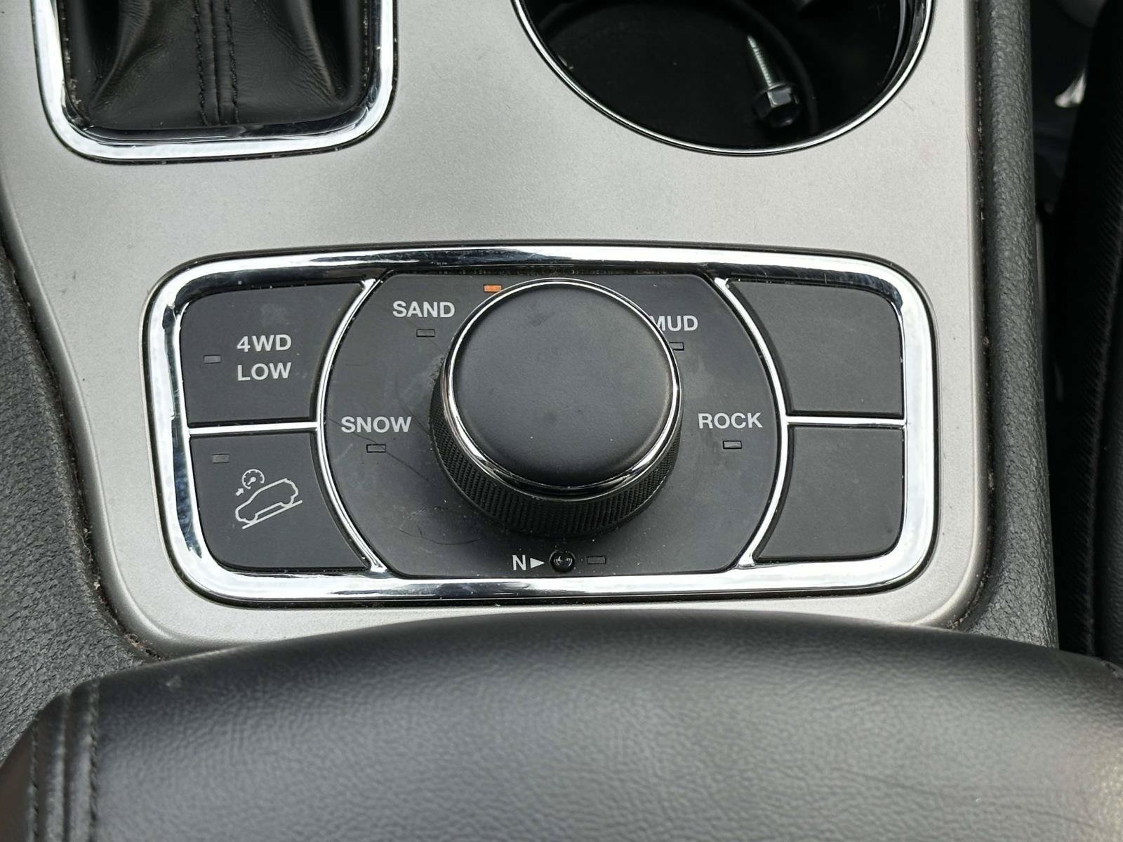 Used 2022 Jeep Grand Cherokee Limited AWD/4WD image 21