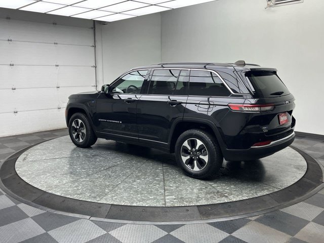 Used 2024 Jeep Grand Cherokee Limited 4xe AWD/4WD image 2
