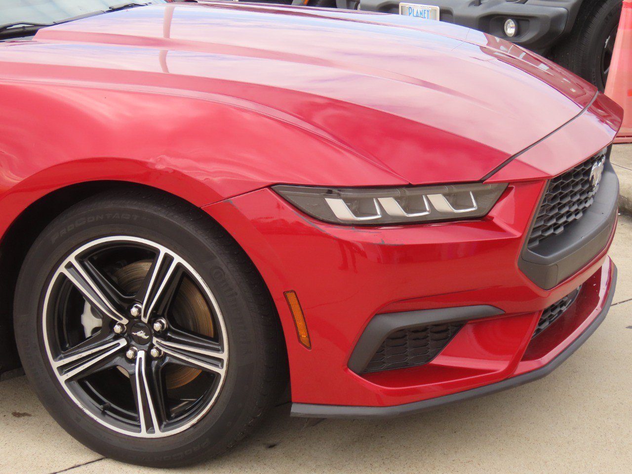 Certified 2024 Ford Mustang Coupe RWD image 6