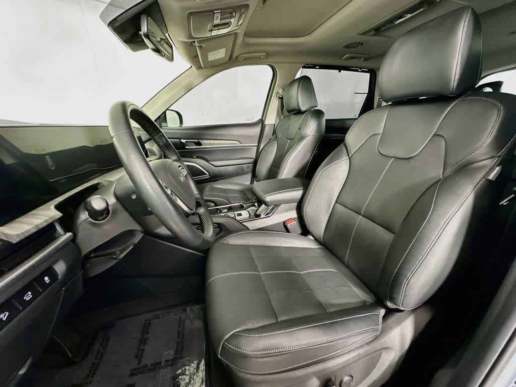 Used 2025 Kia Telluride EX X-Line AWD/4WD image 11