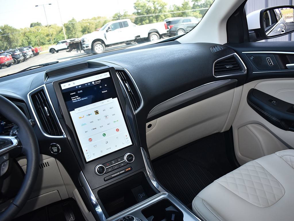 Certified 2024 Ford Edge Titanium AWD/4WD image 18