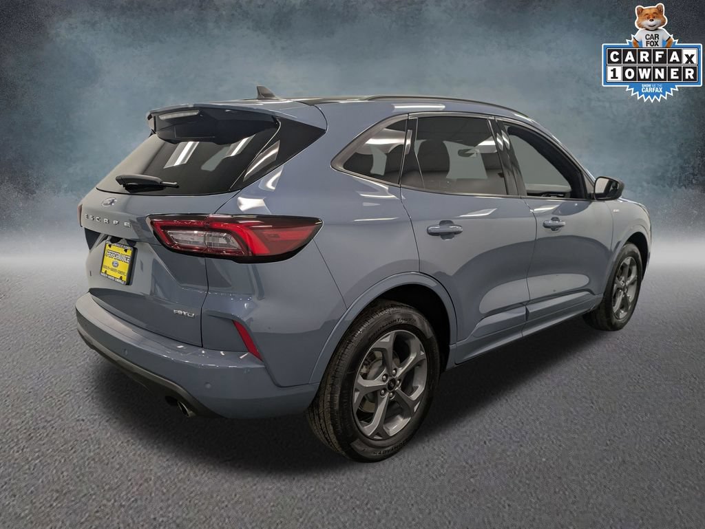 Certified 2023 Ford Escape ST-Line w/ Tech Pack #1 AWD/4WD image 5