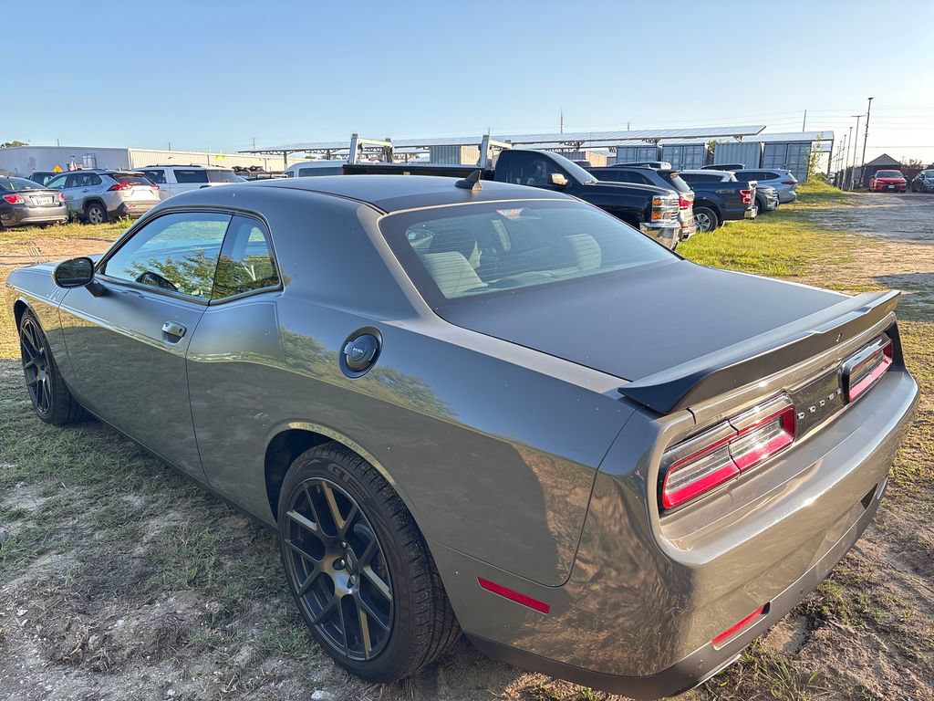 Used 2017 Dodge Challenger R/T w/ Quick Order Package 28P T/A RWD image 15