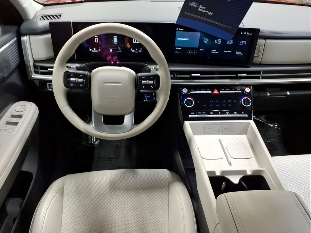 Used 2025 Hyundai Santa Fe SEL AWD/4WD image 6