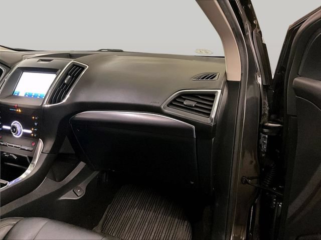 Certified 2020 Ford Edge Titanium AWD/4WD image 15