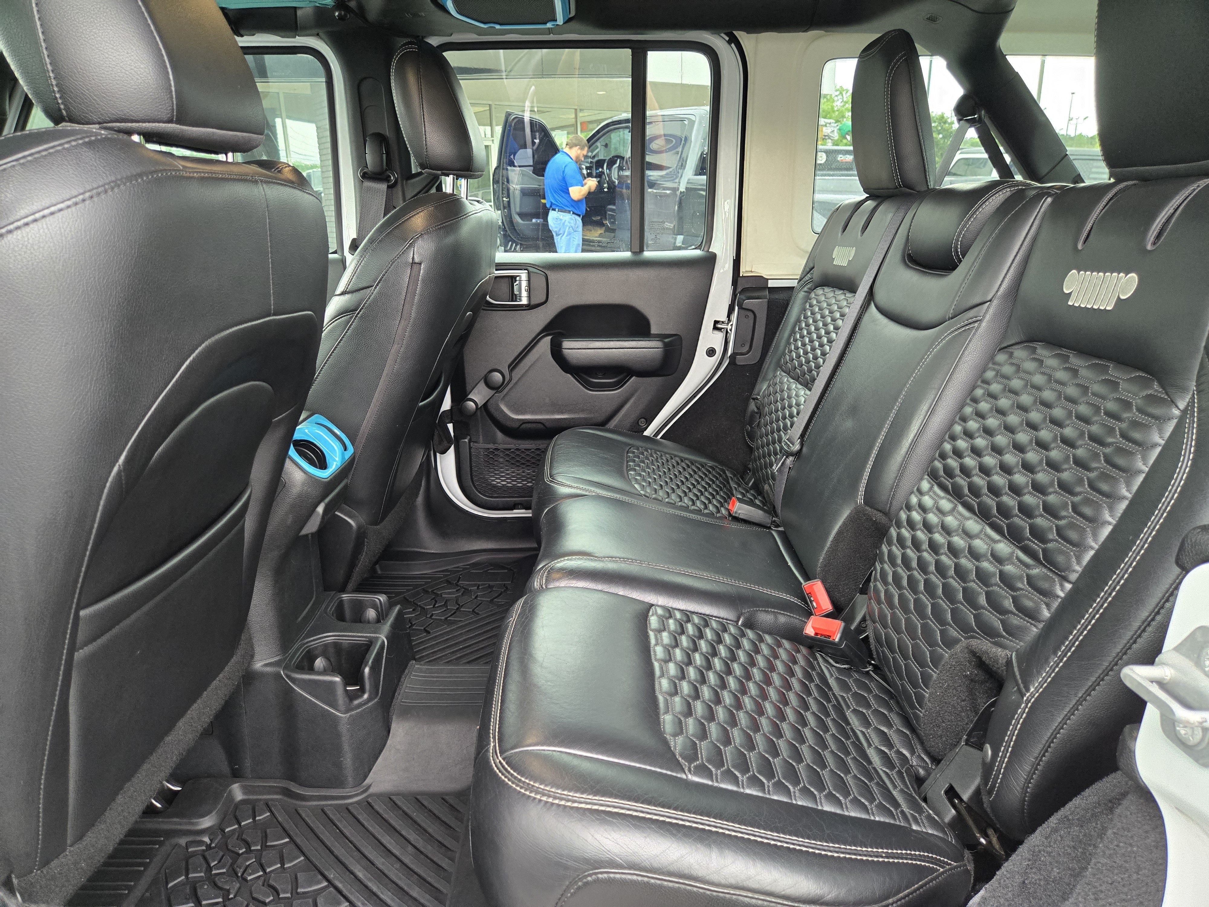 Used 2022 Jeep Wrangler Unlimited Sport AWD/4WD image 15