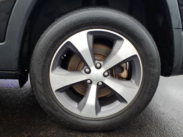 Used 2021 Jeep Cherokee Limited w/ Elite Package image 26