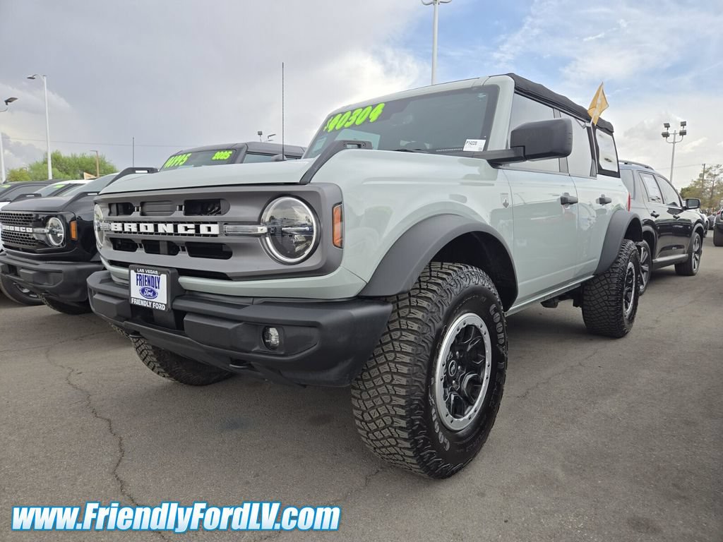 Certified 2023 Ford Bronco Big Bend w/ Sasquatch Package AWD/4WD image 2