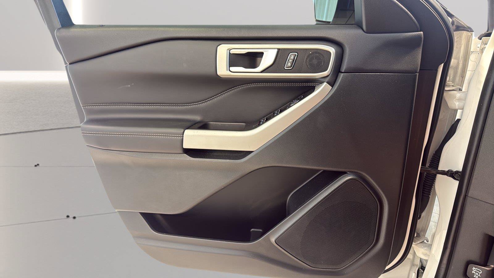 Certified 2023 Ford Explorer XLT AWD/4WD image 26