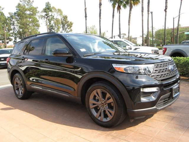 Certified 2023 Ford Explorer XLT w/ Equipment Group 202A image 6