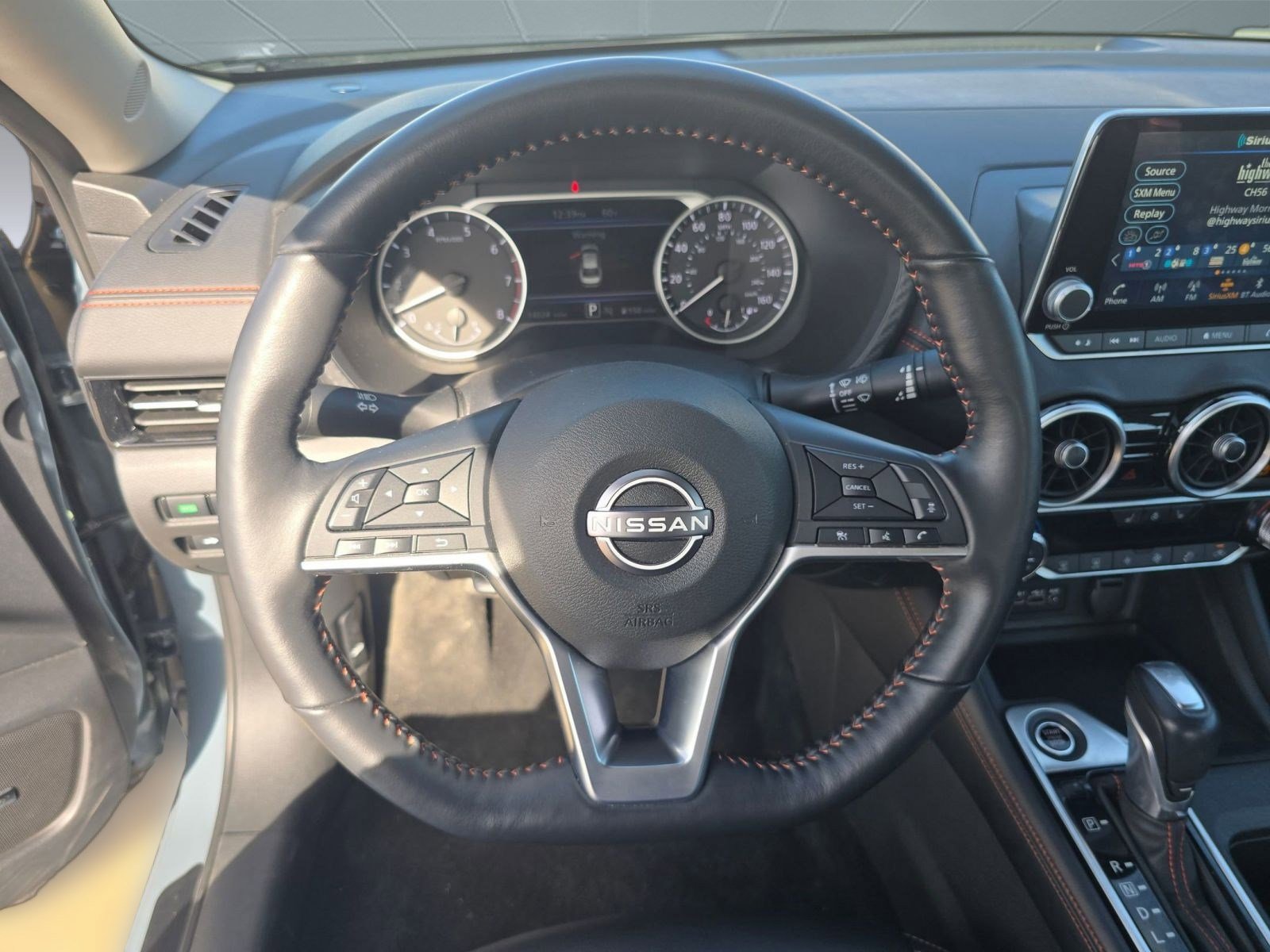 Used 2025 Nissan Sentra SR w/ SR Premium Package image 4