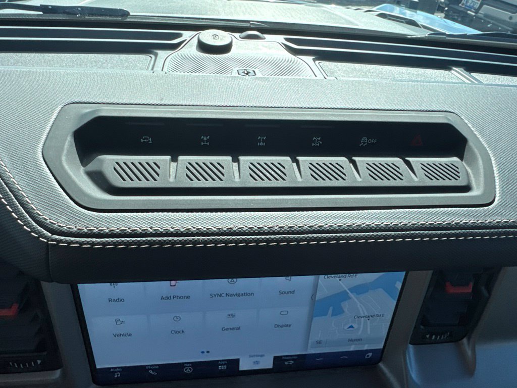 Certified 2024 Ford Bronco Raptor w/ Interior Carbon Fiber Pack 6 AWD/4WD image 22