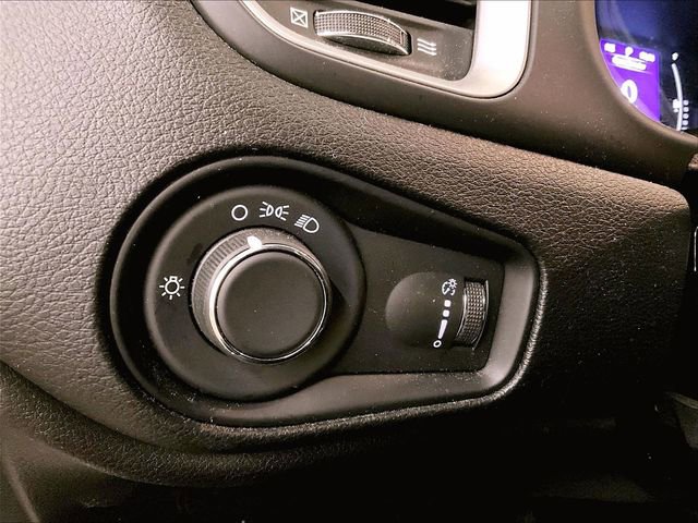 Used 2018 Jeep Renegade Sport w/ Power & Air Group AWD/4WD image 30