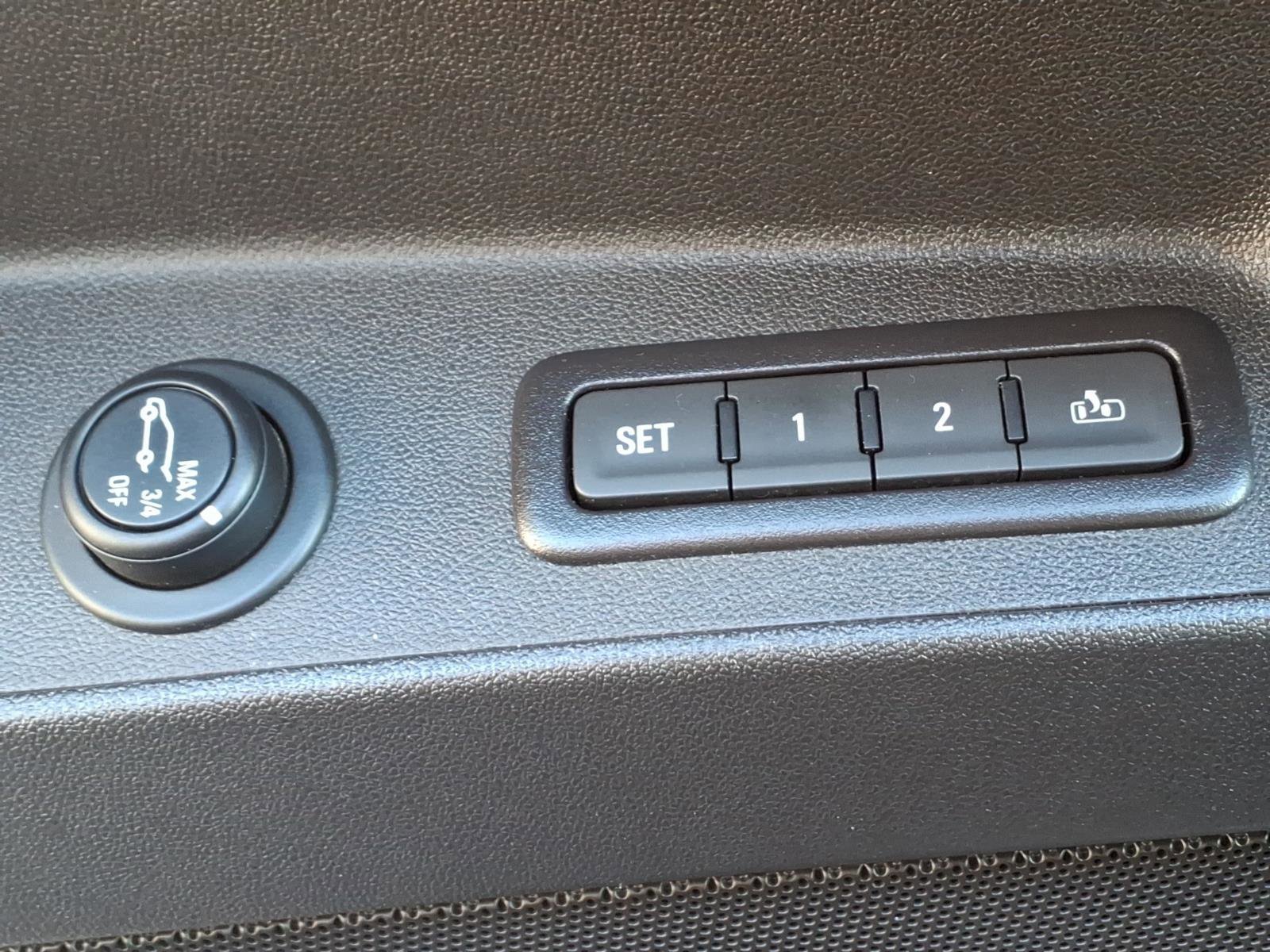 Used 2019 Chevrolet Equinox Premier image 22