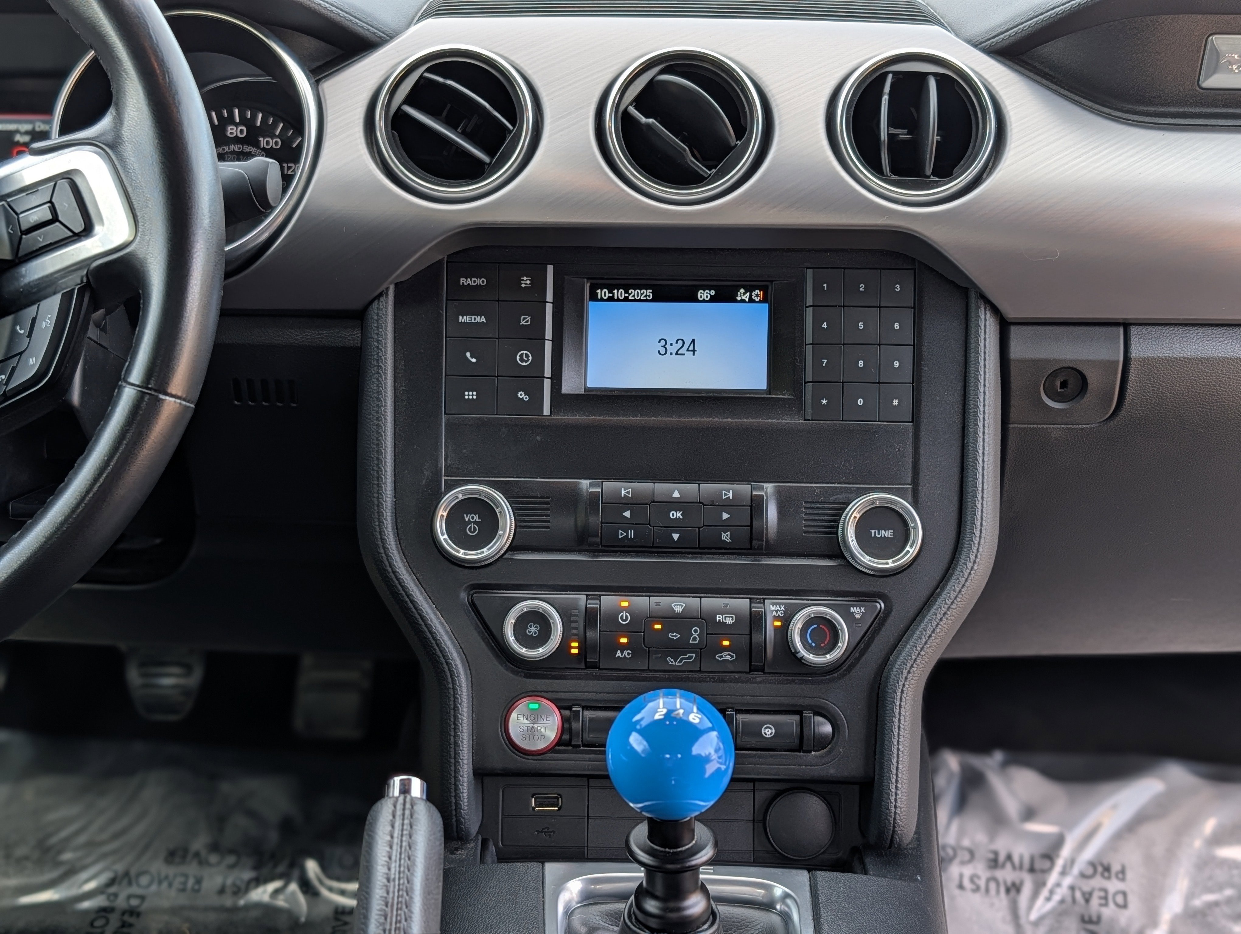 Certified 2022 Ford Mustang GT w/ Black Accent Package image 15