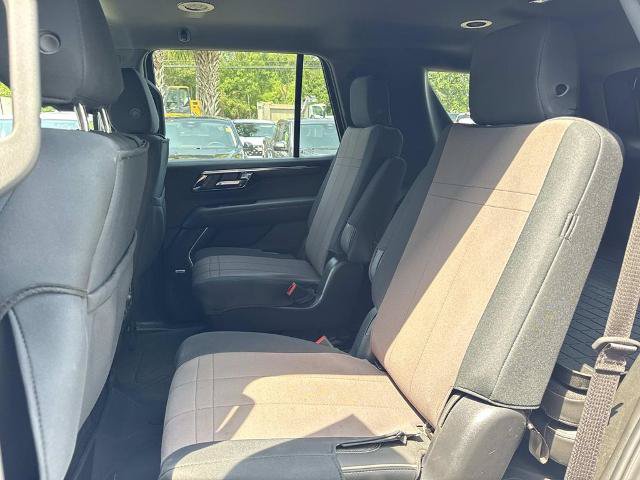 Used 2025 Chevrolet Tahoe Premier RWD image 9