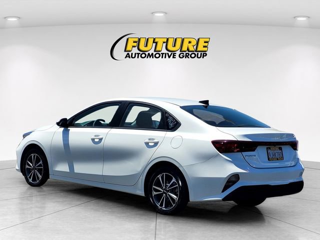 Used 2023 Kia Forte LXS w/ LXS Technology Package FWD image 6
