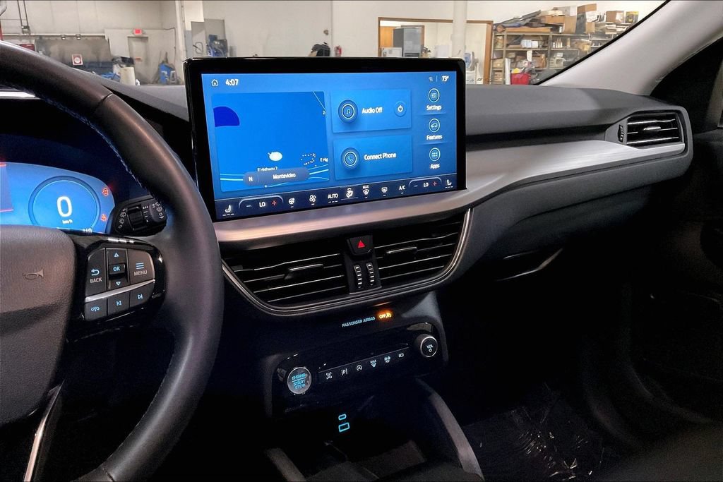 Certified 2023 Ford Escape Platinum AWD/4WD image 6