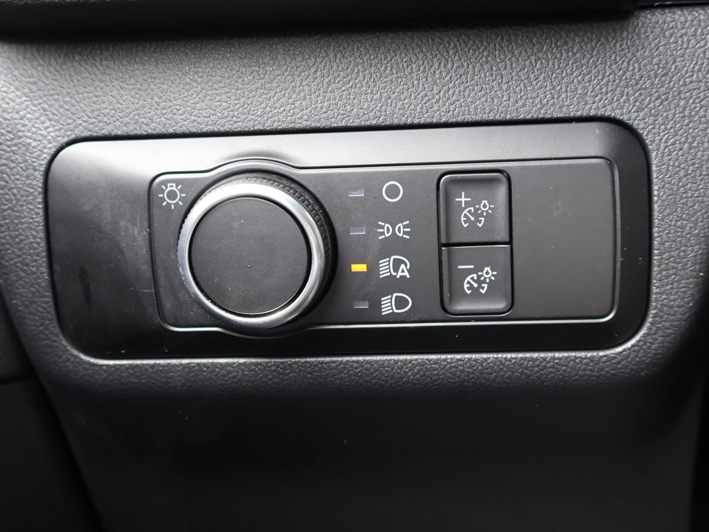 Certified 2025 Ford Escape ST-Line AWD/4WD image 31