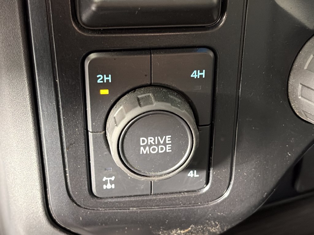 Certified 2025 Ford F250 XL AWD/4WD image 19