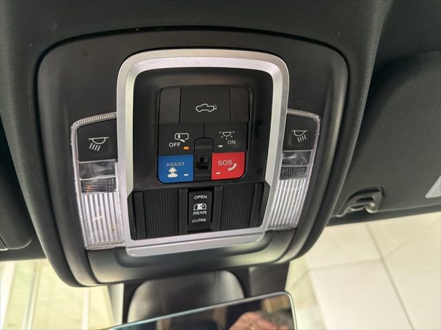 Used 2023 RAM 1500 Limited image 30