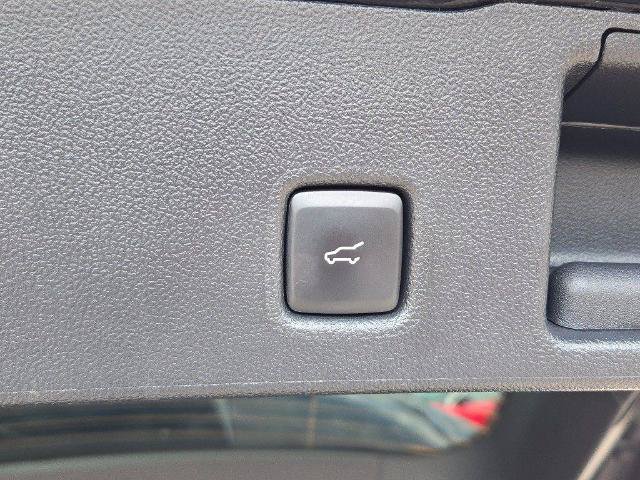 Certified 2024 Ford Escape Platinum AWD/4WD image 14