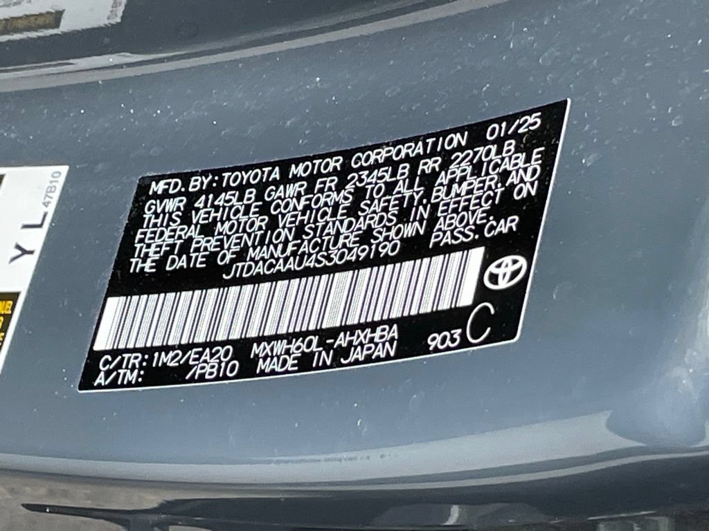 Used 2025 Toyota Prius Limited w/ Limited Premium Package FWD image 34
