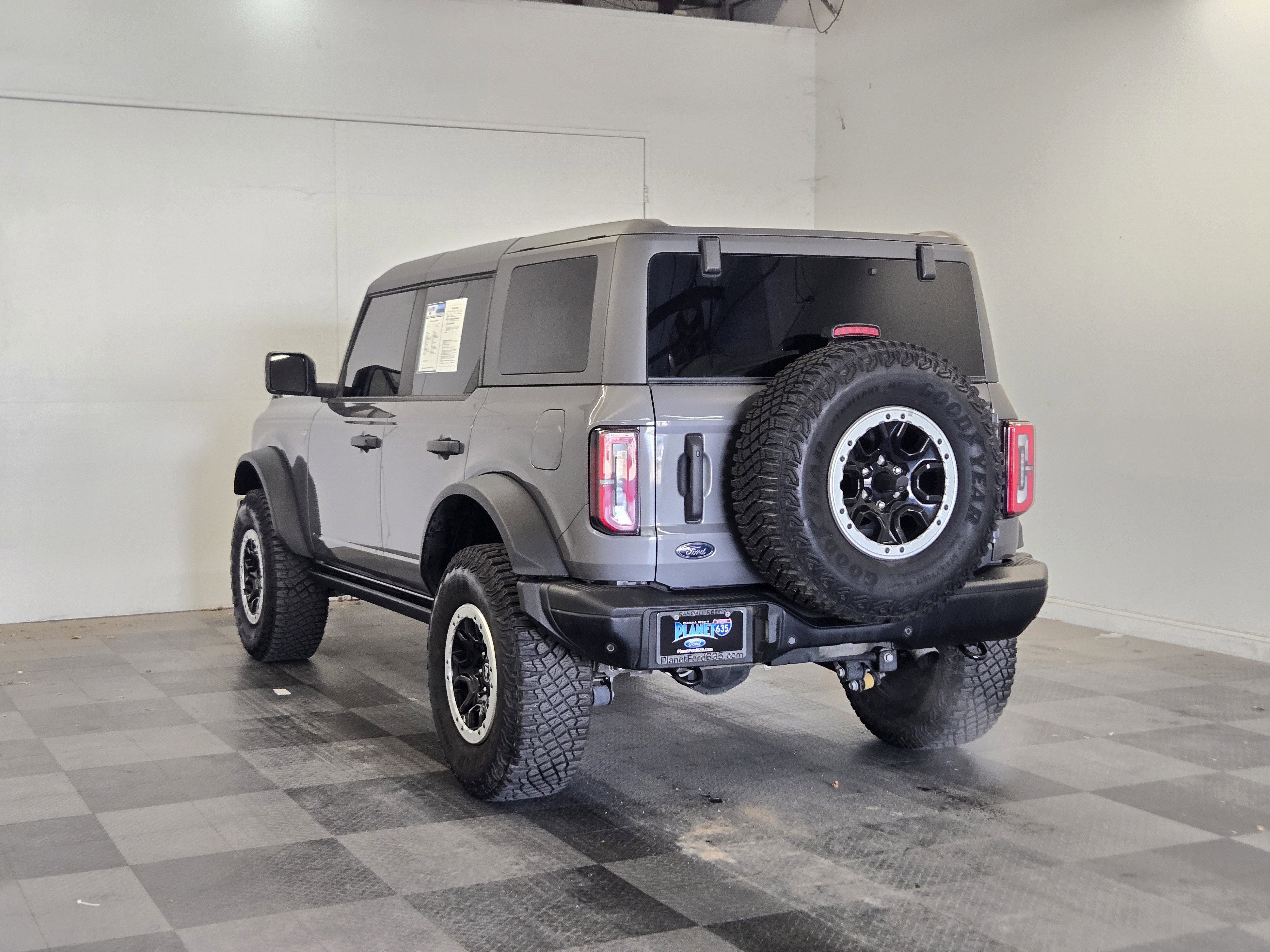 Certified 2024 Ford Bronco Badlands image 5