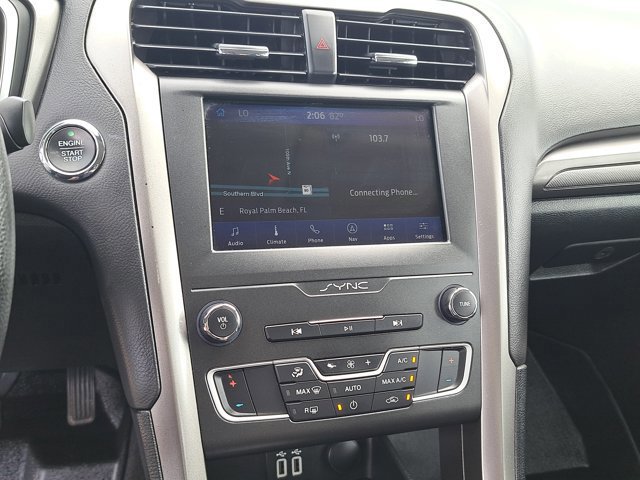 Certified 2020 Ford Fusion SE image 32