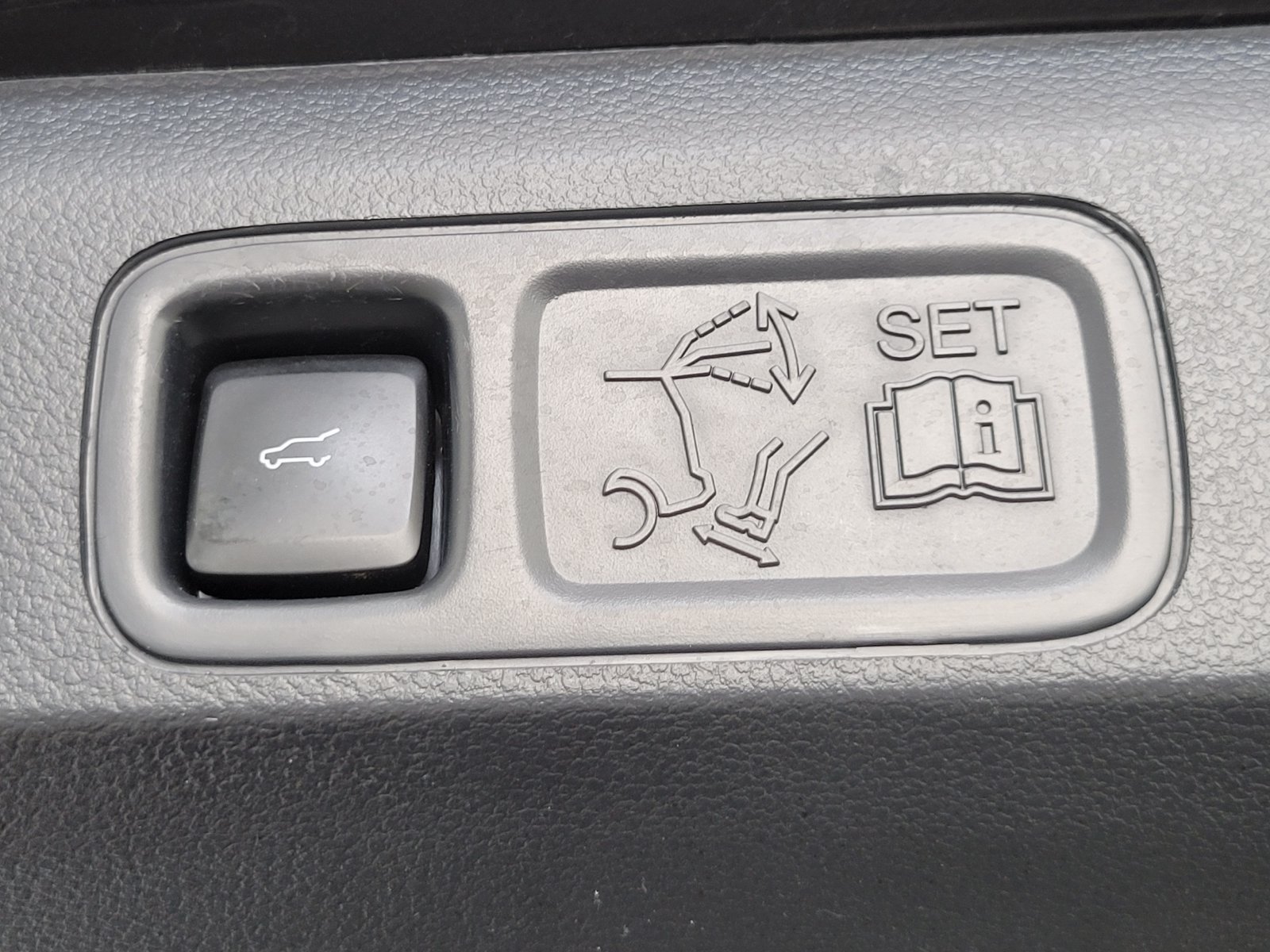 Certified 2024 Ford Expedition XLT AWD/4WD image 32