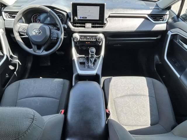 Used 2025 Toyota RAV4 XLE FWD image 4