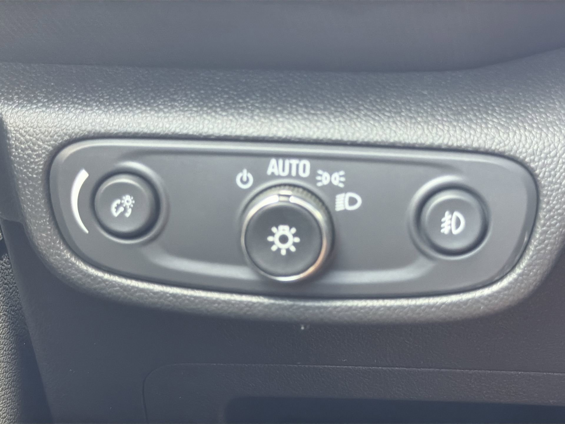 Used 2022 Chevrolet TrailBlazer LT FWD image 60