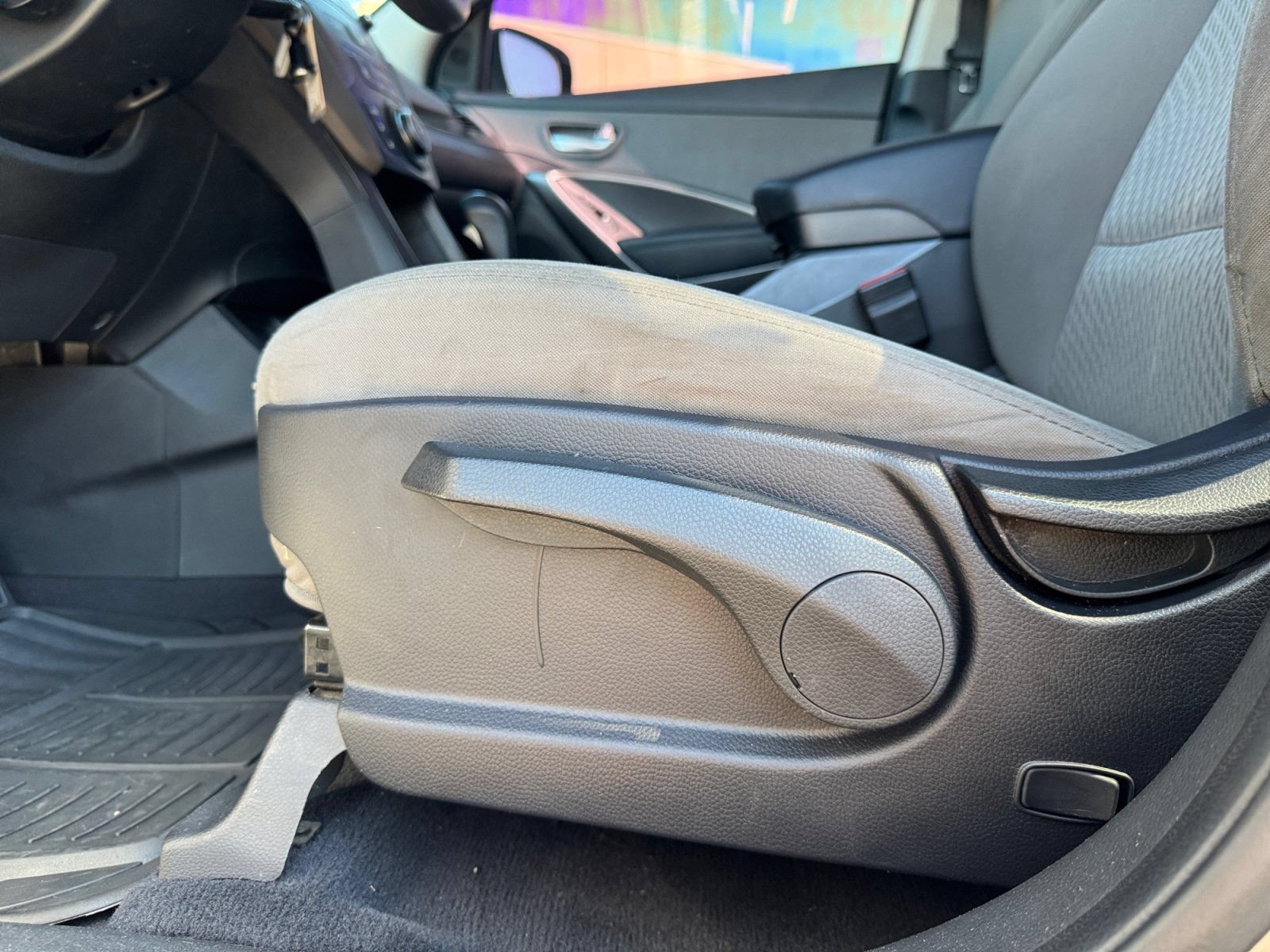 Used 2018 Hyundai Santa Fe Sport FWD image 17