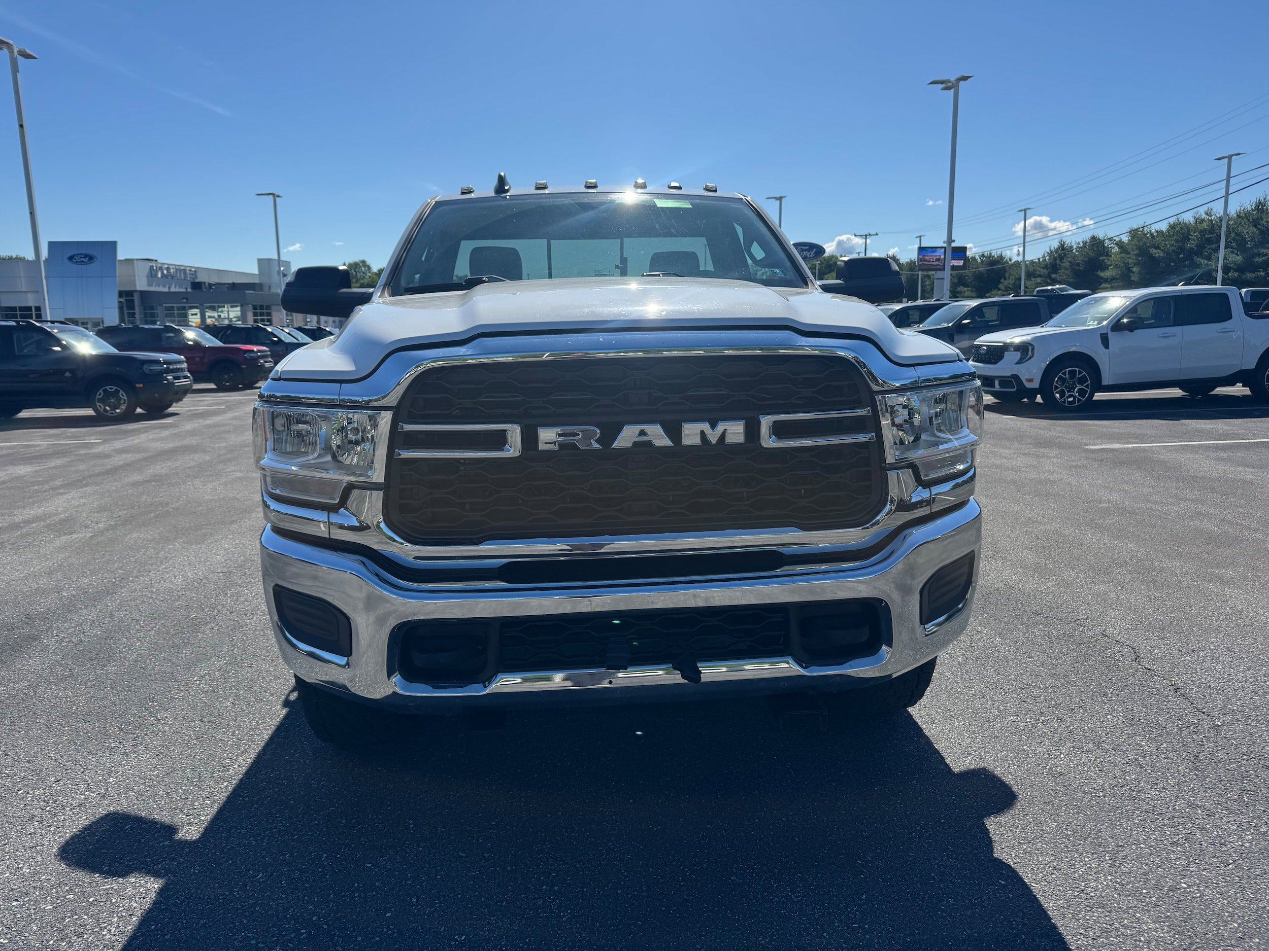 Used 2020 RAM 2500 Tradesman w/ Chrome Appearance Group AWD/4WD image 6