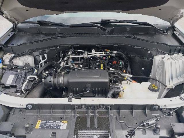 Certified 2022 Ford Explorer XLT w/ Equipment Group 202A AWD/4WD image 28