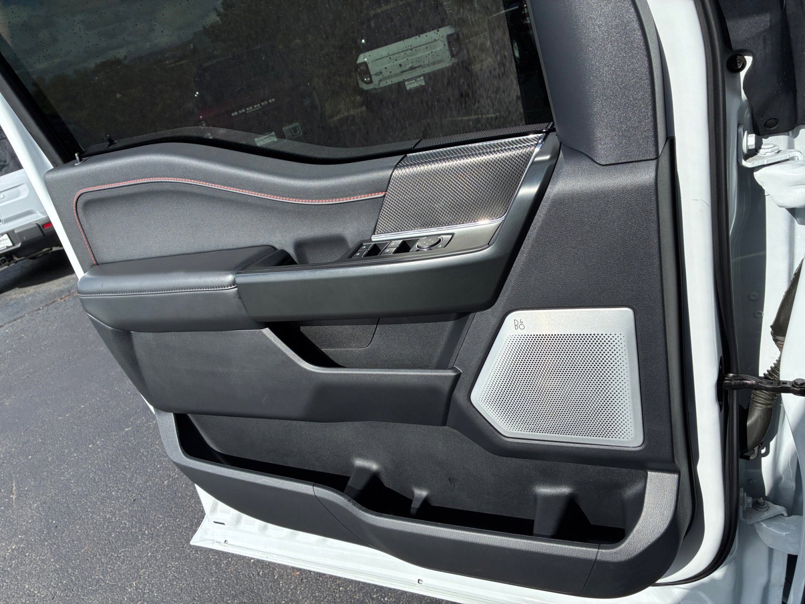 Certified 2025 Ford F150 Raptor AWD/4WD image 13