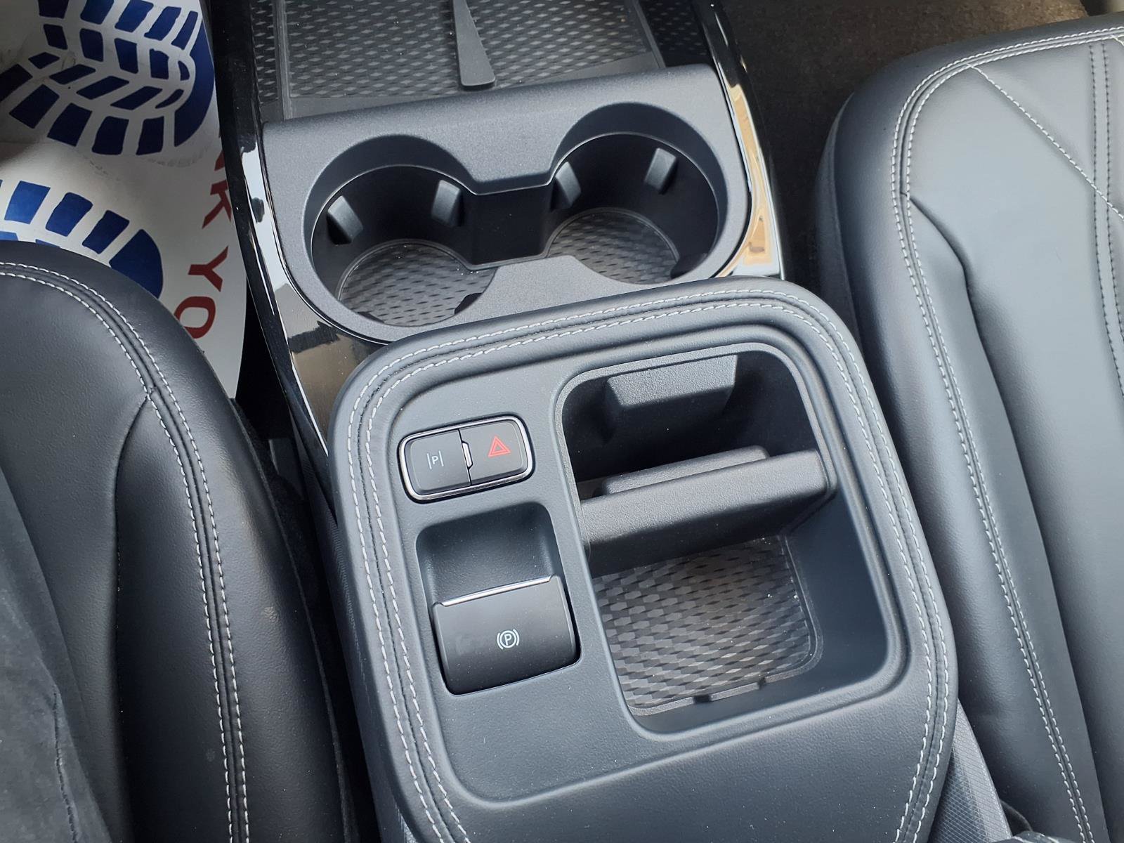 Certified 2025 Ford Mustang Mach-E Select AWD/4WD image 24