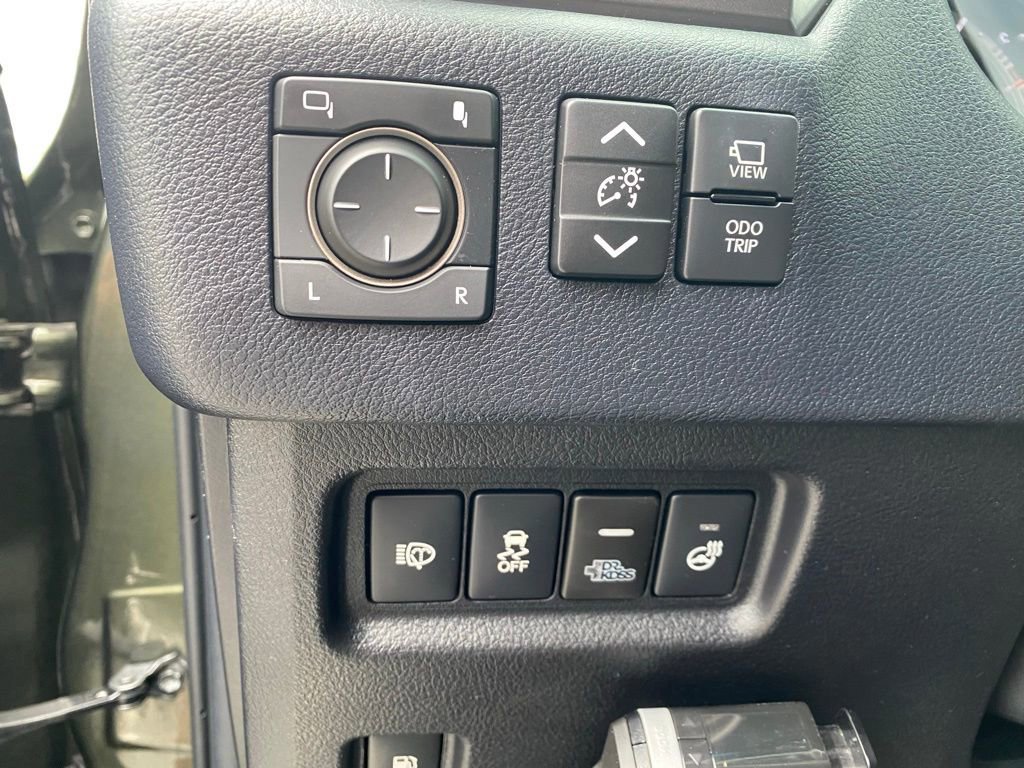 Used 2023 Lexus GX 460 w/ Black Line Special Edition image 12