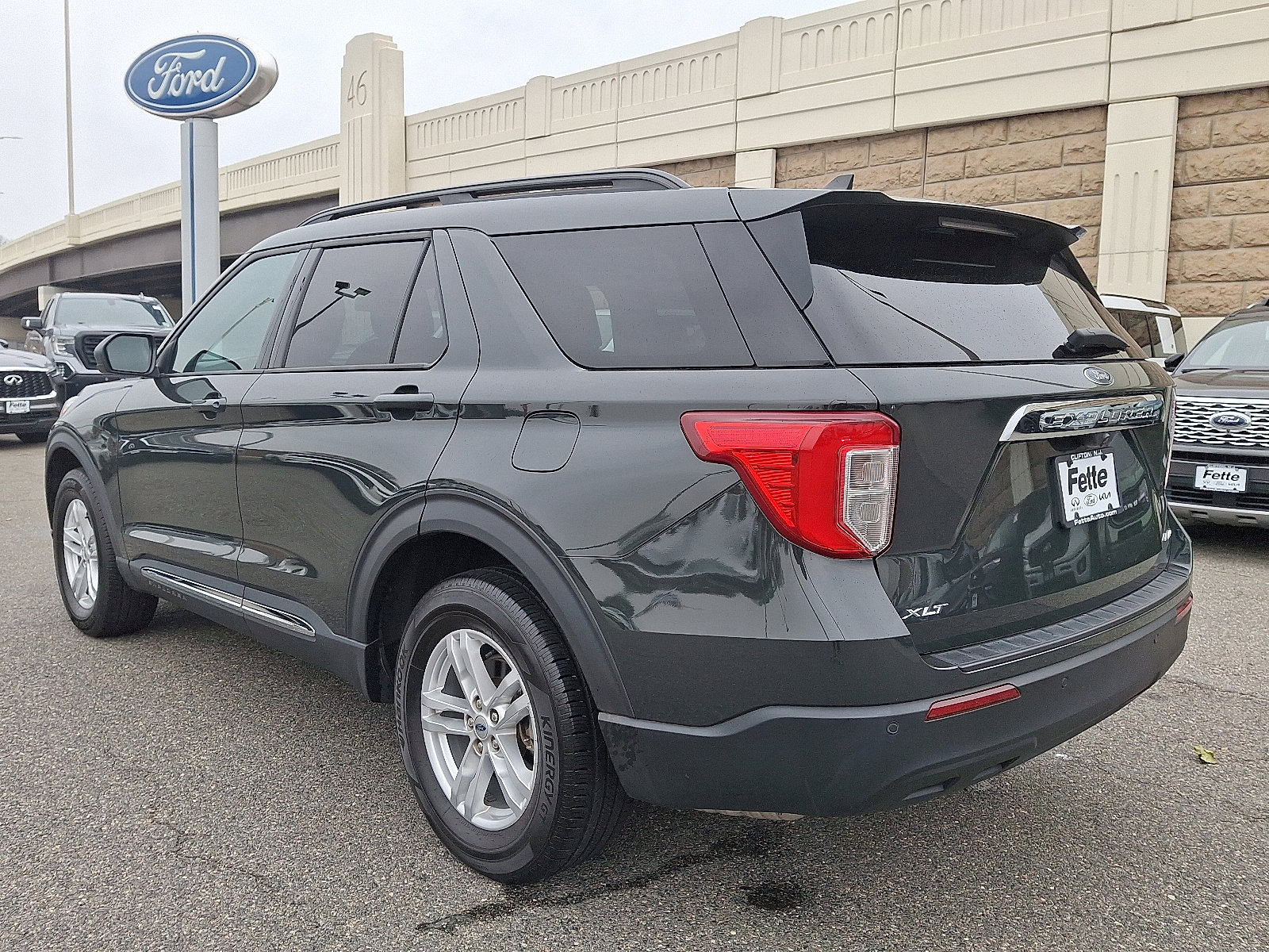 Certified 2022 Ford Explorer XLT image 6