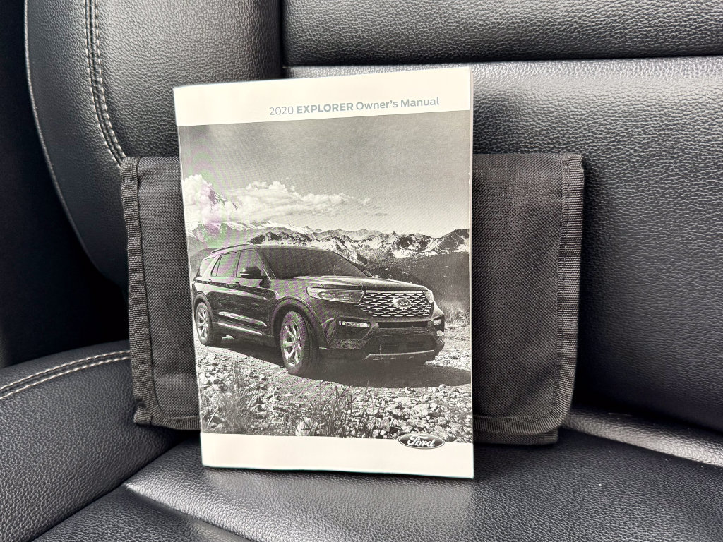 Certified 2020 Ford Explorer XLT w/ Equipment Group 202A AWD/4WD image 34