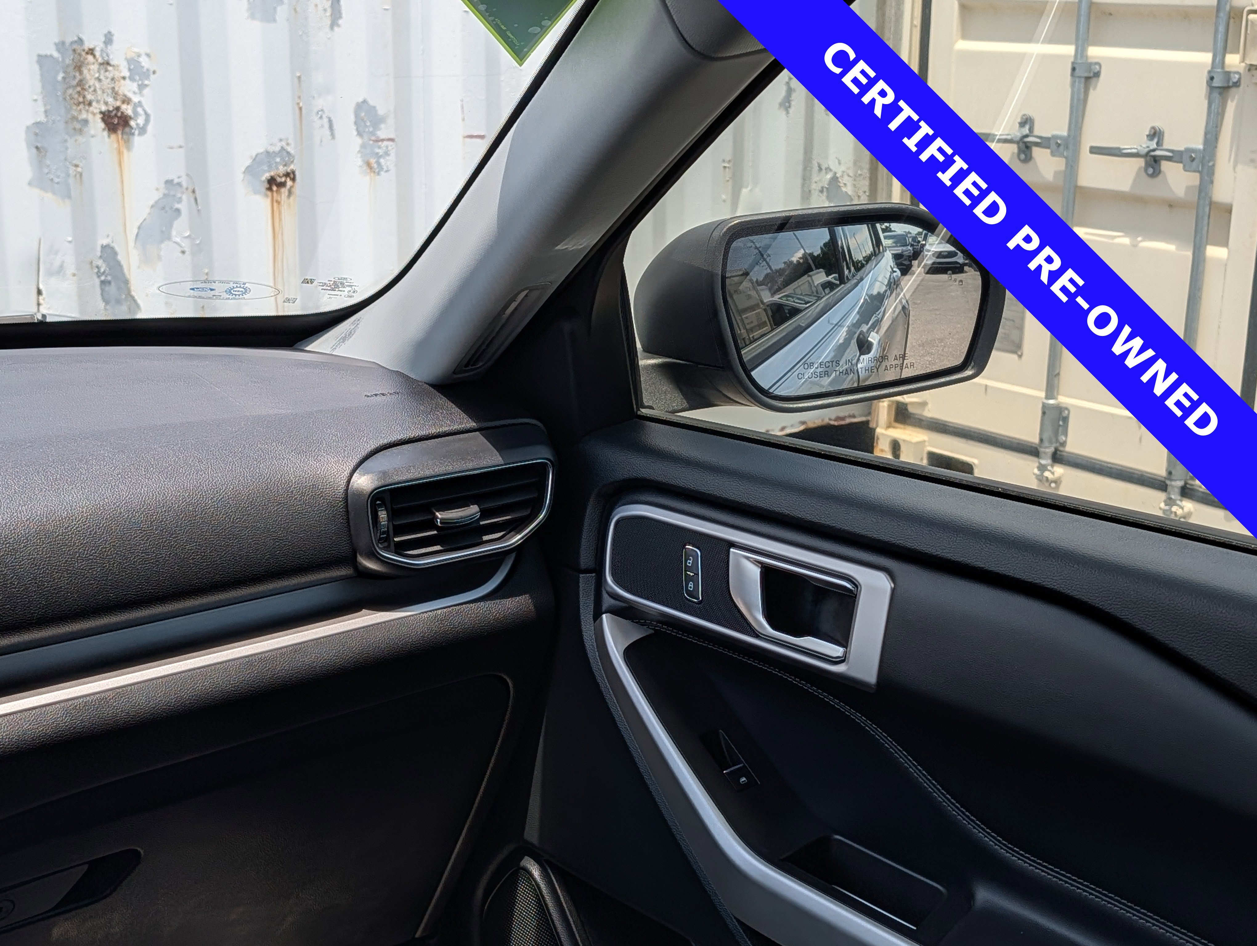 Certified 2021 Ford Explorer XLT w/ Equipment Group 202A RWD image 18