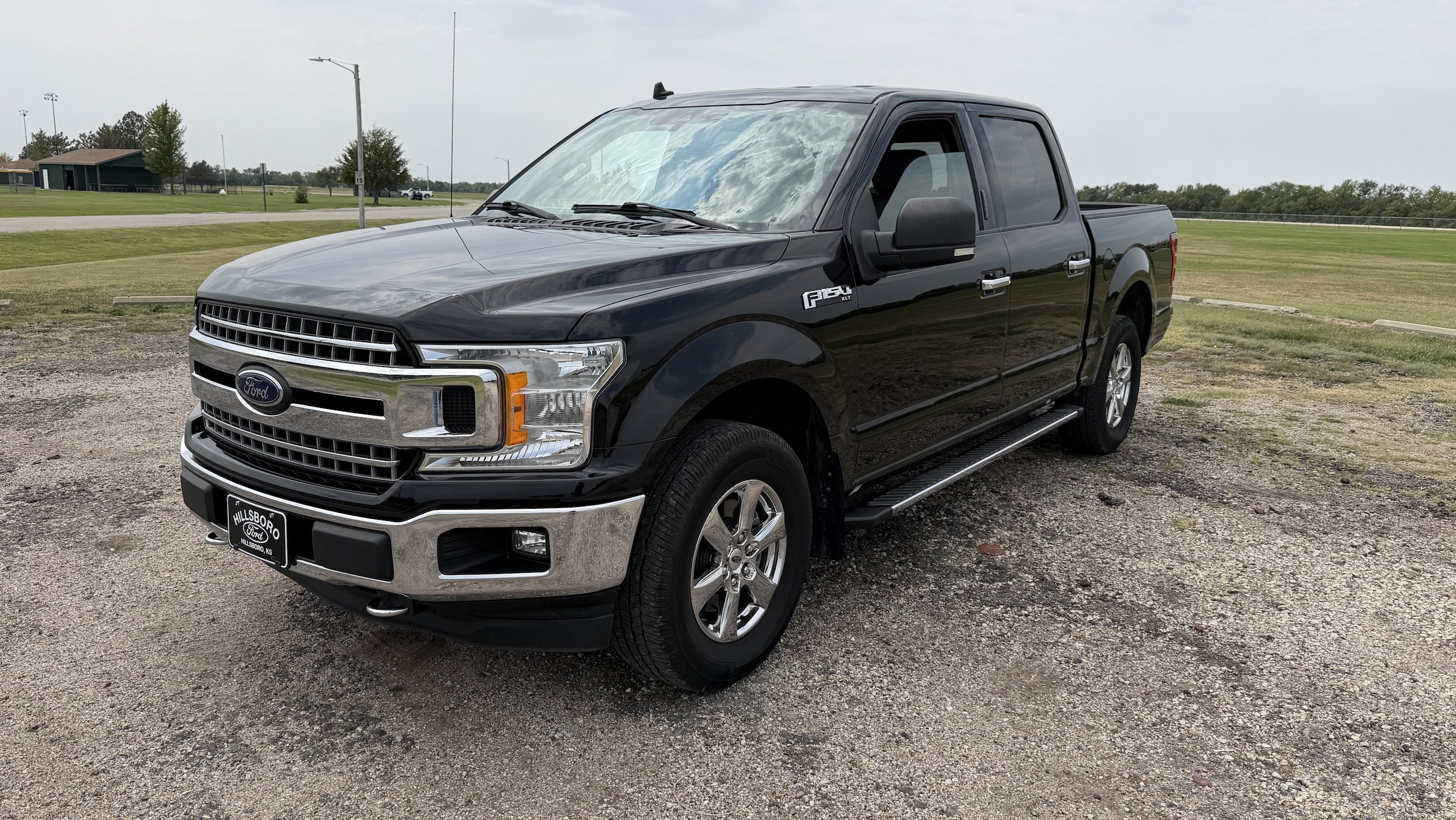 Certified 2019 Ford F150 XLT w/ Equipment Group 302A Luxury AWD/4WD image 8