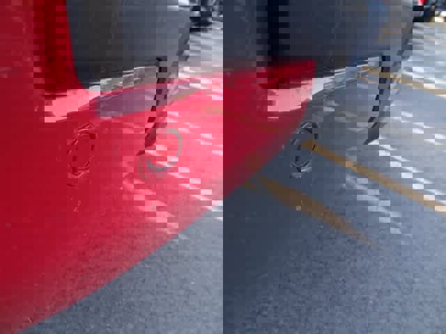 Used 2024 Nissan Frontier SV w/ Technology Package image 16