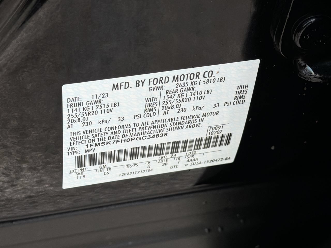 Certified 2023 Ford Explorer Limited w/ Limited Technology Package RWD image 36
