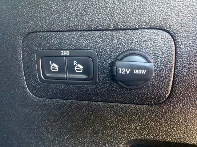 Used 2023 Hyundai Santa Fe SEL w/ Premium Package AWD/4WD image 12