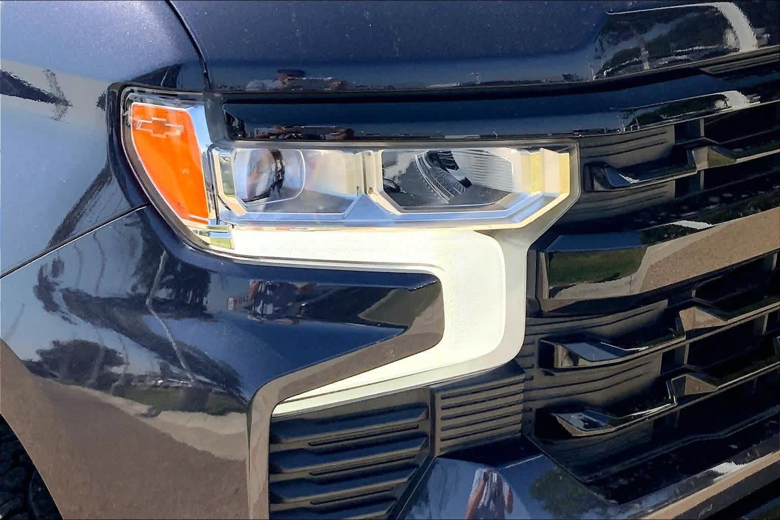 Used 2022 Chevrolet Silverado 1500 LT Trail Boss w/ Convenience Package II AWD/4WD image 28