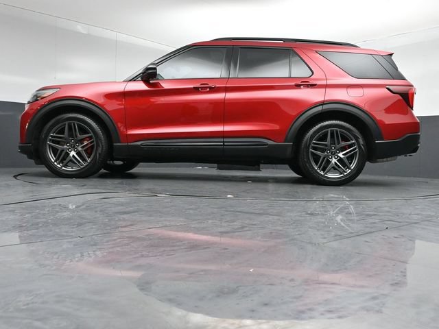 Certified 2025 Ford Explorer ST AWD/4WD image 38