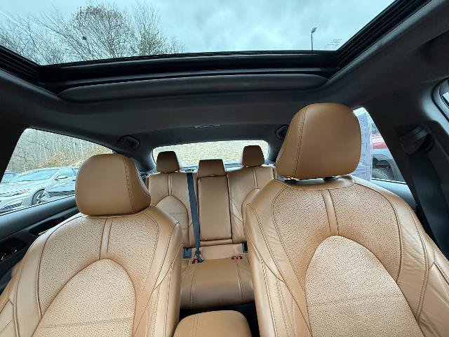 Used 2020 Toyota Avalon Limited image 14