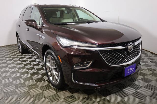 Used 2023 Buick Enclave Avenir w/ Avenir Technology Package AWD/4WD image 5